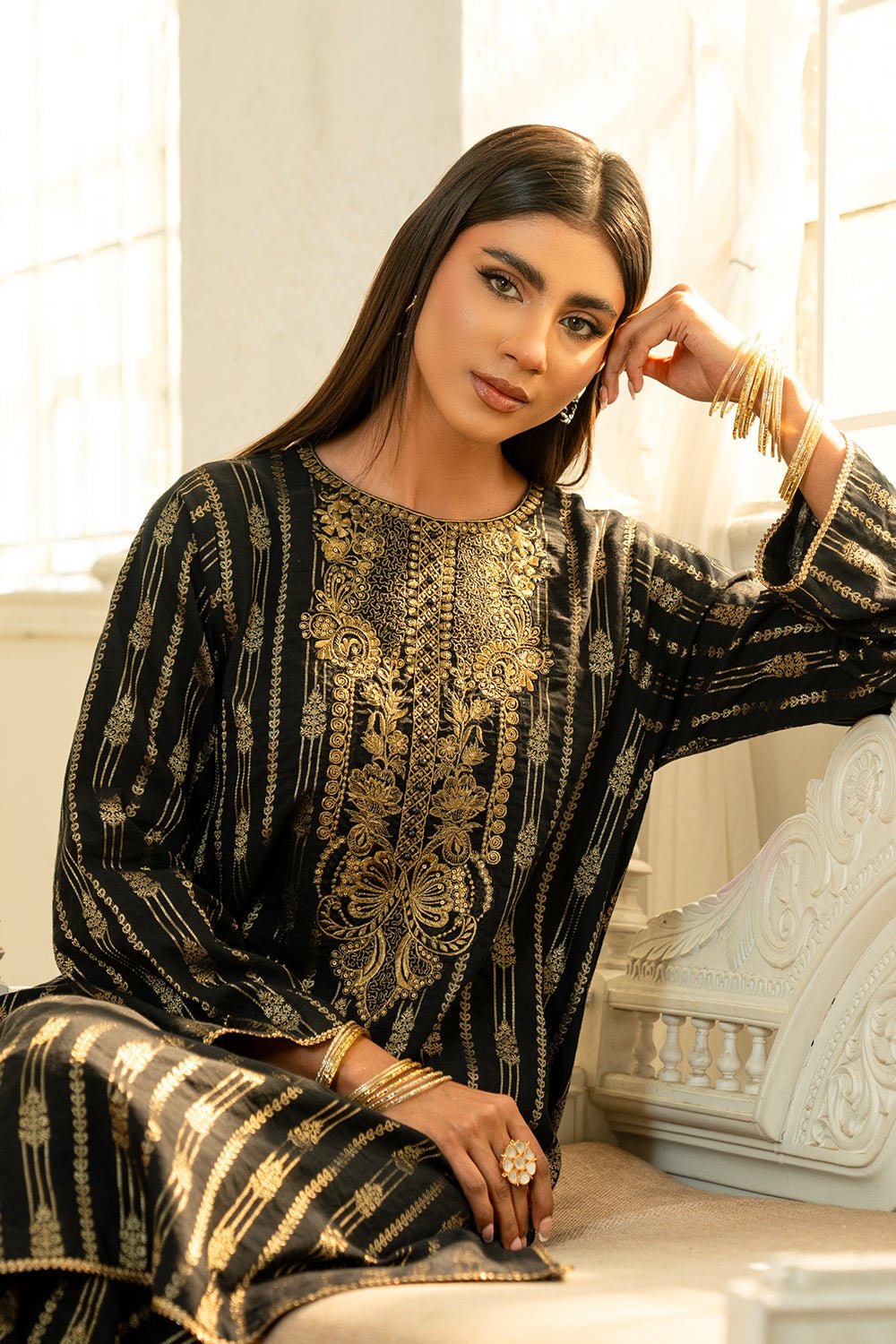 2 Piece - Embroidered Jacquard Suit Prime Point Store 2 Piece - Embroidered Jacquard Suit Prime Point Store