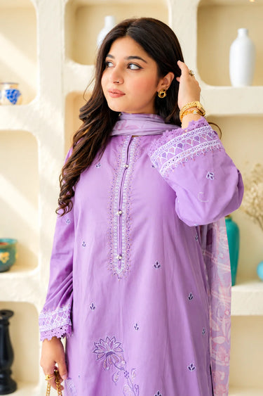 3 PIECE - EMBROIDERED CAMBRIC SUIT
