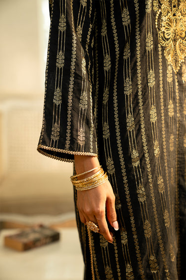2 Piece - Embroidered Jacquard Suit
