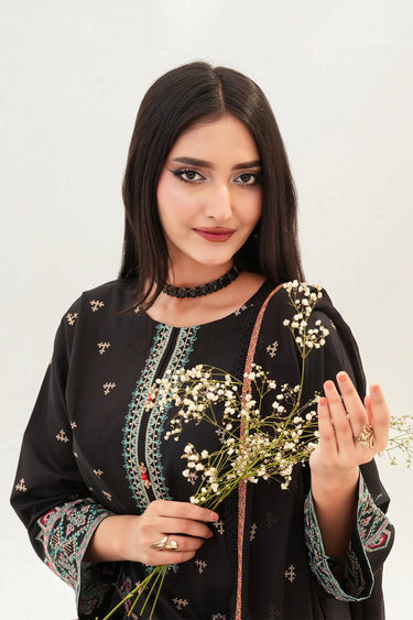 3 Piece - Embroidered Lawn Suit